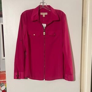Michael Kors hot pink long sleeve shirt. Front zip closure. Flap pockets. NWT
